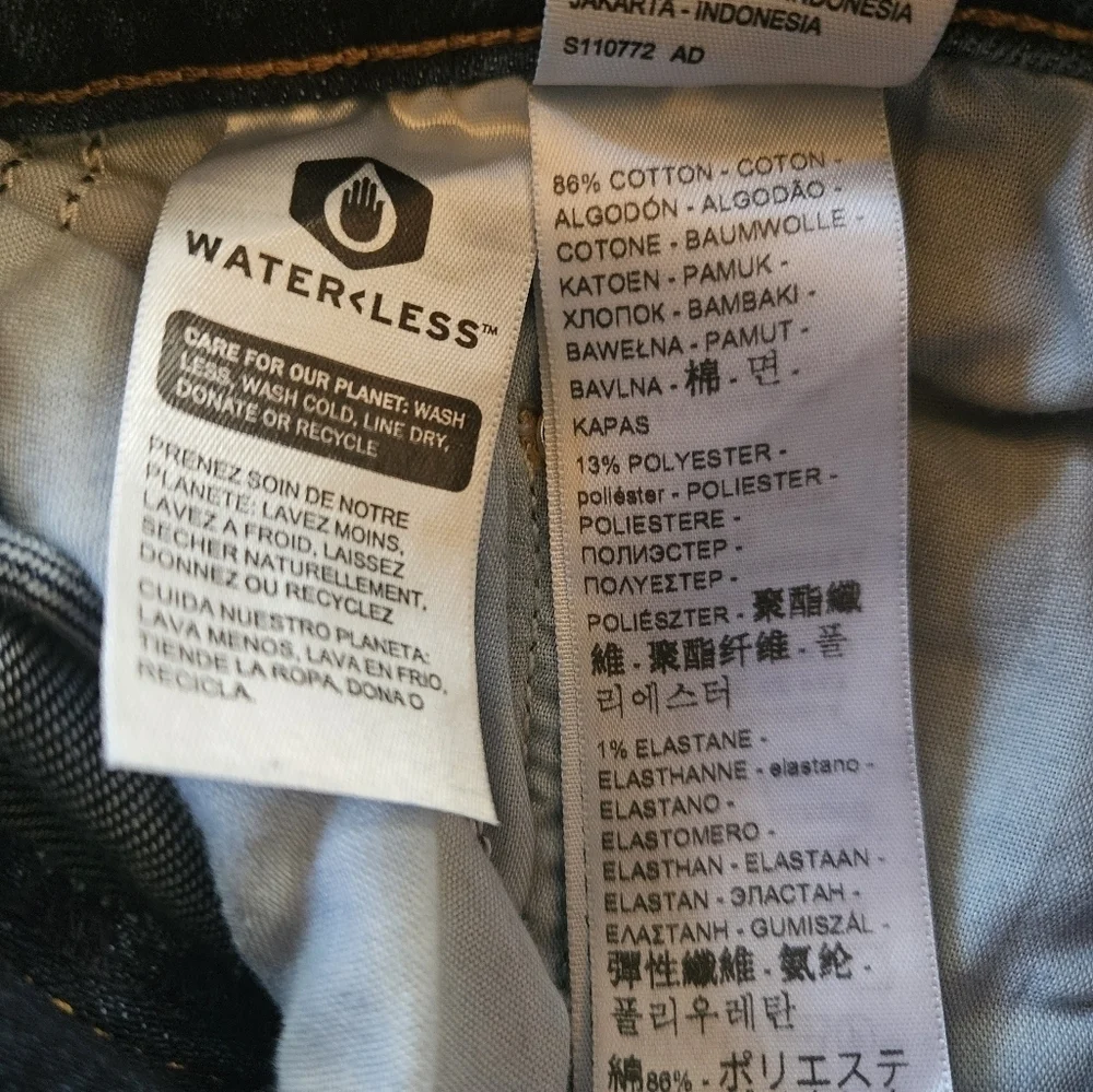 Levis SilverTab Blue Mom Jean High Rise - Picture 6 of 7